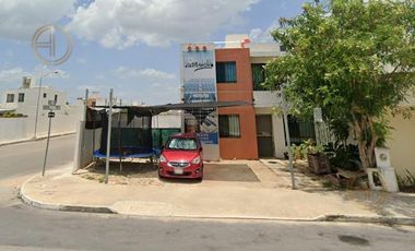 Casa en venta a 2 min de parque Los Héroes y clínica 61 IMSS