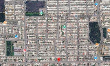 Casa en venta a 2 min de parque Los Héroes y clínica 61 IMSS