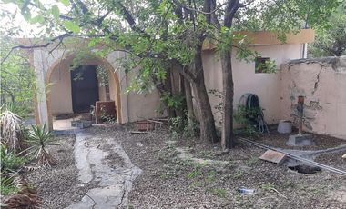 Casa en Venta  de un piso Centro del Municipio de Paras N.L.