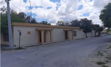 Casa en Venta  de un piso Centro del Municipio de Paras N.L.