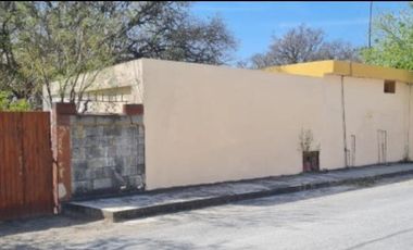 Casa en Venta  de un piso Centro del Municipio de Paras N.L.