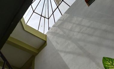 VENDO EN CAMPECHE LOCALES CON DEPARTAMENTOS FUNCIONANDO