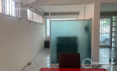 Local en venta ubicado en Av. Lázaro Cárdenas, entre Av. 16 de septiembre y Av. Ignacio Allende, Col. Centro, en Coatzacoalcos, Veracruz.
