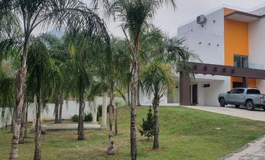 CASA QUINTA EN VENTA SANTIAGO NUEVO LEON