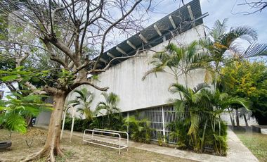 Edificio Comercial en Venta en Casas Diaz Siglo XXI