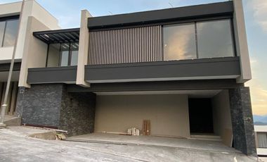 Casa en venta en Carretera Nacional