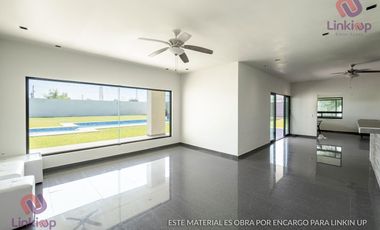 Quinta - Casa con Alberca y papala en Venta Portal de Zuazua en  Zona portal del Norte