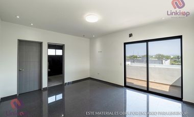 Quinta - Casa con Alberca y papala en Venta Portal de Zuazua en  Zona portal del Norte
