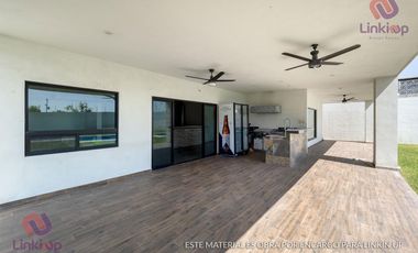 Quinta - Casa con Alberca y papala en Venta Portal de Zuazua en  Zona portal del Norte