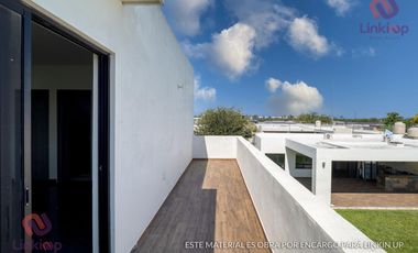 Quinta - Casa con Alberca y papala en Venta Portal de Zuazua en  Zona portal del Norte