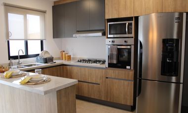 Casa a estrenar en Venta en el Refugio Querétaro