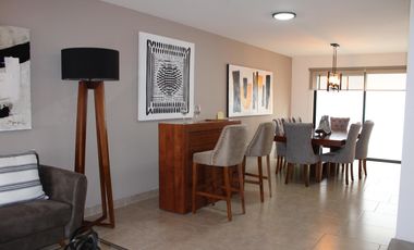 Casa a estrenar en Venta en el Refugio Querétaro