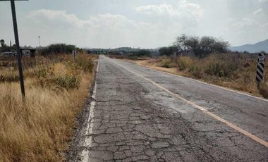 TERRENO EN LA D ( Pedro Escobedo)