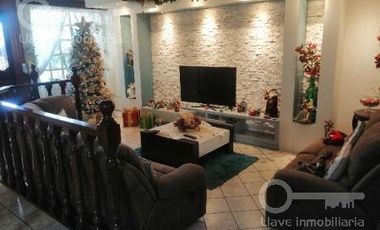 Casa en Venta en Calle Niños Heroes, colonia Guadalupe Victoria, Coatzacoalcos, Ver.