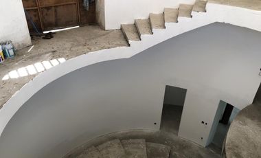 Casa en obra blanca en Club de Golf Los Encinos