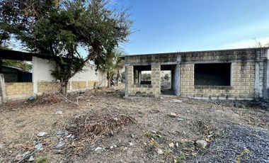 Terreno en venta en Tamarindo Veracruz sobre carretera frente al retén.