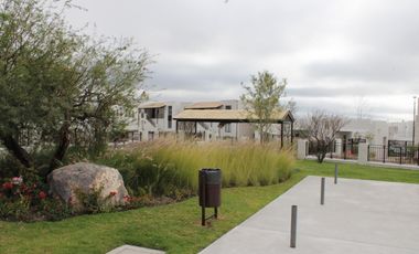 Departamento con Jardin  en Venta en  El Refugio Querétaro
