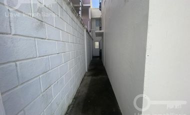 Casa de 2 niveles en venta ubicada en Bellavista, Col. Centro, en Coatzacoalcos, Veracruz.
