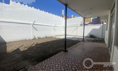 Casa de 2 niveles en venta ubicada en Bellavista, Col. Centro, en Coatzacoalcos, Veracruz.