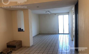 Casa de 2 niveles en venta ubicada en Fracc. Balcones del Mar, en Coatzacoalcos, Veracruz.