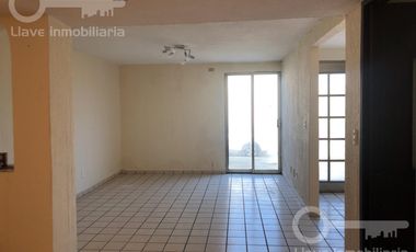 Casa de 2 niveles en venta ubicada en Fracc. Balcones del Mar, en Coatzacoalcos, Veracruz.