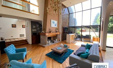 2,700 m2 de terreno, CASA a la venta en San  Bartolo Ameyalco.