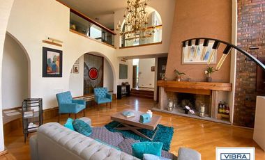 2,700 m2 de terreno, CASA a la venta en San  Bartolo Ameyalco.