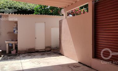Renta de Casa Amueblada con 4 habitaciones en esquina de Calle Miguel Alemán, Col. Buenavista Norte, Minatitlán, Ver.