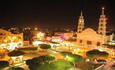 Renta de Local en Plaza Comercial de gran afluencia, Acayucan Ver.