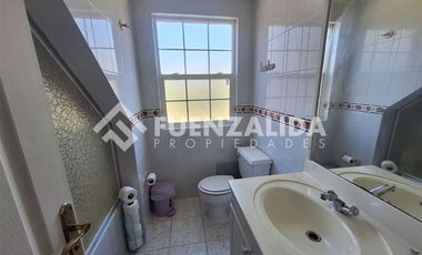 Casa en Venta en Manuel Castillo