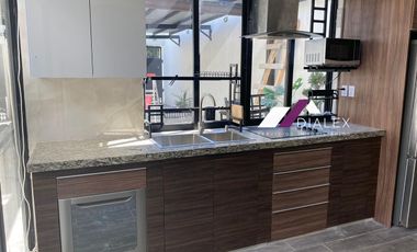 Casa VENTA -Col. Lomas del Valle SAN PEDRO GARZA GARCÍA- 2 Casas en terreno de 869 m2