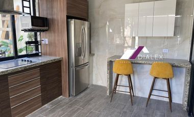 Casa VENTA -Col. Lomas del Valle SAN PEDRO GARZA GARCÍA- 2 Casas en terreno de 869 m2