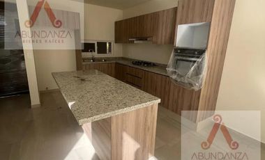RESIDENCIA A 6 MINUTOS DE TOWN SQUARE METEPEC