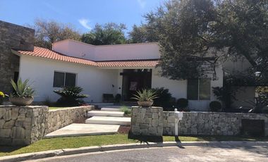 Casa en venta - Portal del Huajuco