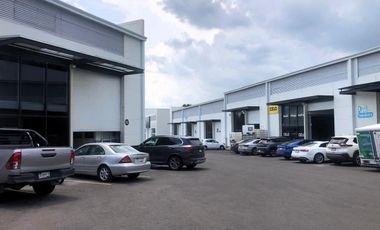 Bodega Industrial en Venta en Sotavento, frente a Altozano, Querétaro, Qro.