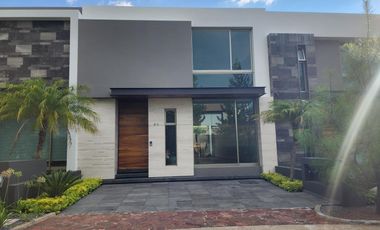 Casa en Venta Altozano Fraccionamiento privado