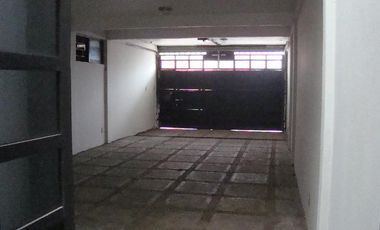 Casa con local en venta ubicada en Francisco Tellez, Col. Pto México, en Coatzacoalcos, Veracruz.
