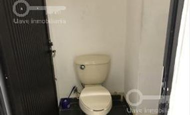 Casa con local en venta ubicada en Francisco Tellez, Col. Pto México, en Coatzacoalcos, Veracruz.
