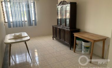 Casa en venta ubicada en calle Ignacio Ramírez, Col. Vistalmar, en Coatzacoalcos, Veracruz.