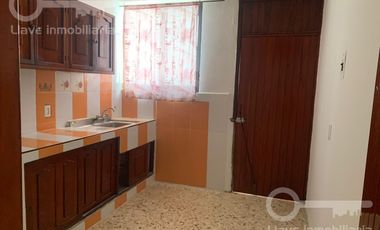 Casa en venta ubicada en calle Ignacio Ramírez, Col. Vistalmar, en Coatzacoalcos, Veracruz.