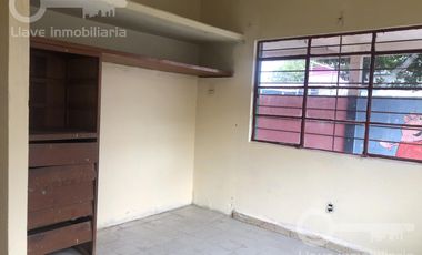 Venta de Casa con 2 habitaciones en cerrada de Independencia, Col. Adolfo Ruiz Cortines, Minatitlán, Ver.