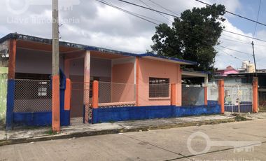 Venta de Casa con 2 habitaciones en cerrada de Independencia, Col. Adolfo Ruiz Cortines, Minatitlán, Ver.