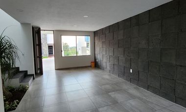 Casa  Venta Cañadas Tres Marías Lago, Cenadores, Canchas Multideportivas