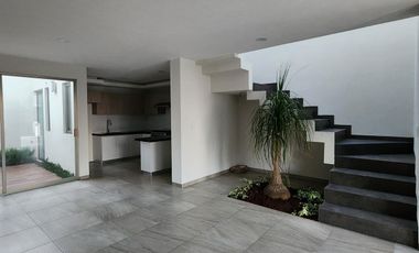 Casa  Venta Cañadas Tres Marías Lago, Cenadores, Canchas Multideportivas