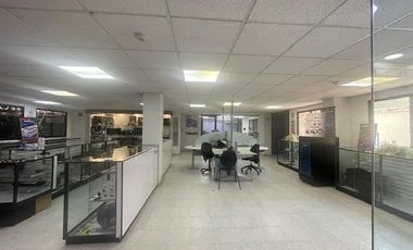 Bodega Industrial en Venta con uso de suelo industrial en la Cuauhtemoc
