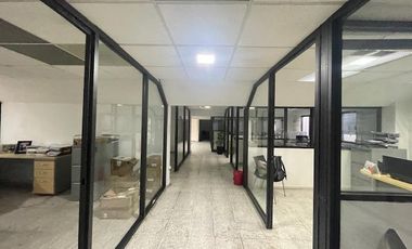Bodega Industrial en Venta con uso de suelo industrial en la Cuauhtemoc