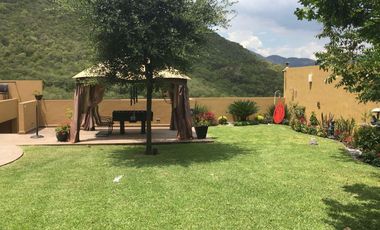 Casa - EN VENTA Rincón de las Montañas (Sierra Alta 8 Sector)