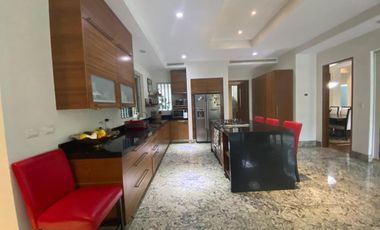 Casa - EN VENTA Rincón de las Montañas (Sierra Alta 8 Sector)