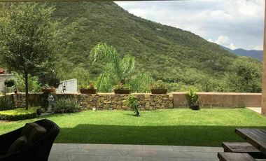 Casa - EN VENTA Rincón de las Montañas (Sierra Alta 8 Sector)