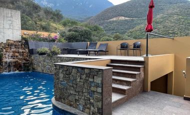 Casa - EN VENTA Rincón de las Montañas (Sierra Alta 8 Sector)